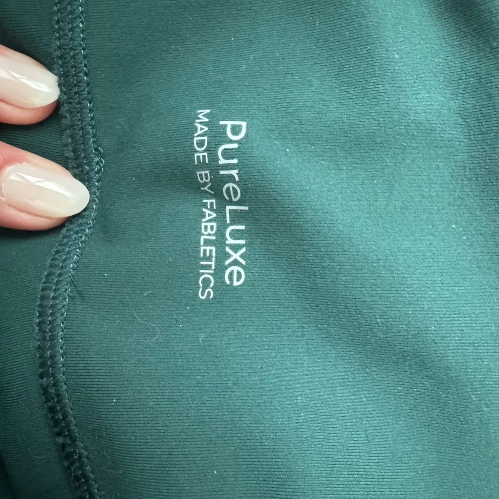 NWOT 🔥 Fabletics Flare leggings - Picture 4 of 5